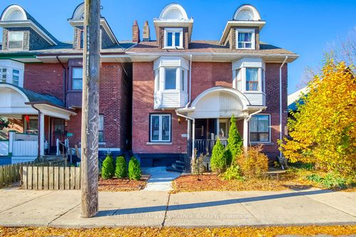 218 Broadview Ave, Toronto, ON, M4M2G5 | Card Image