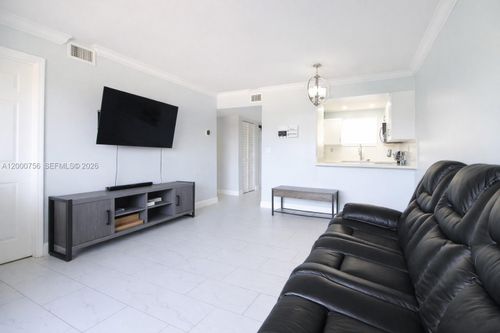 17-402-14951 Sw 82nd Ln, Miami, FL, 33193 | Card Image