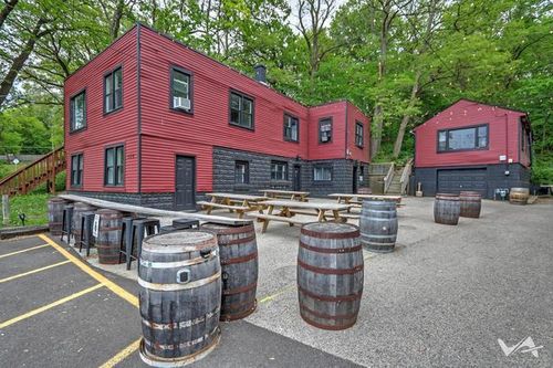 117 Nippersink Rd, Fox Lake, IL, 60020-2319 | Card Image