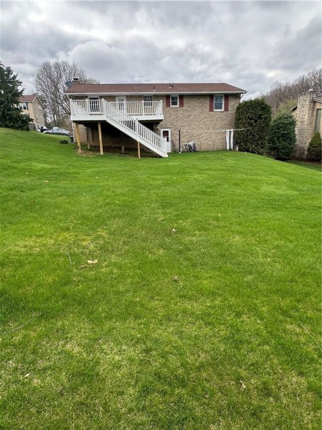 112 Jenny Lynn Dr, House other with 3 bedrooms, 3 bathrooms and 2 parking in Aliquippa PA | Image 7