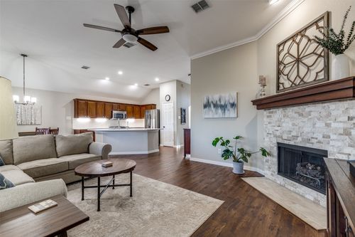 2136 Fountain Dr, Lewisville, TX, 75067-6697 | Card Image