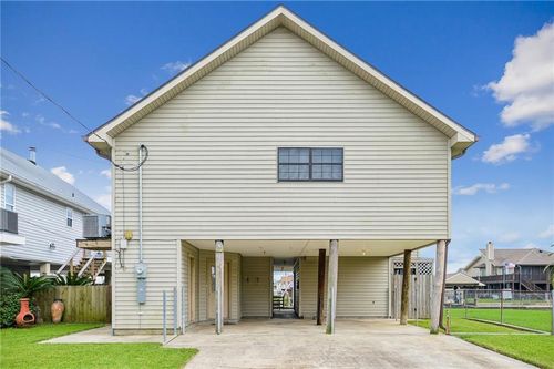 4917 Lisa Ann Dr, Barataria, LA, 70036-4743 | Card Image