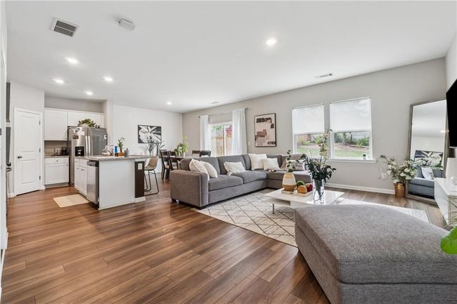 4777 Waxwing St, House other with 4 bedrooms, 3 bathrooms and null parking in Hoschton GA | Image 6