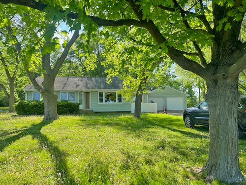 241 N Somonauk Rd, Cortland, IL, 60112-8403 | Card Image