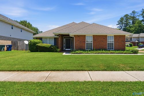 226 Shadow Ct Sw, Huntsville, AL, 35824-2523 | Card Image