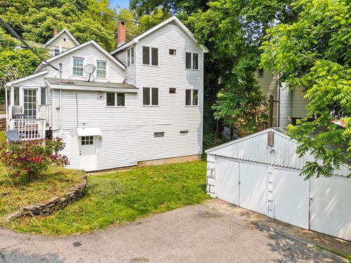 231 Broad St, Norwich, CT, 06360-4542 | Card Image