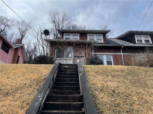 717 N 6th St, Clairton, PA, 15025-2203 | Card Image