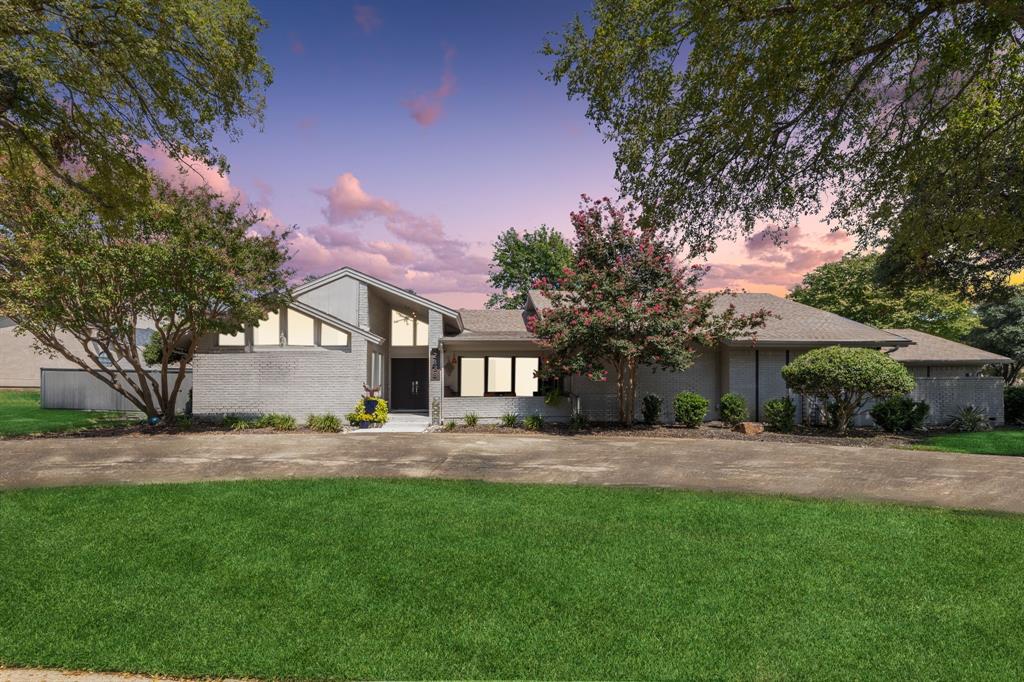 Club Meadow Dr, Garland, TX 75043