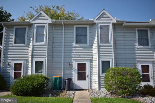 945 Orchard Dr, Chambersburg, PA, 17201-2808 | Card Image