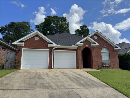 5544 Fairfield Pl, Mobile, AL, 36609-2568 | Card Image