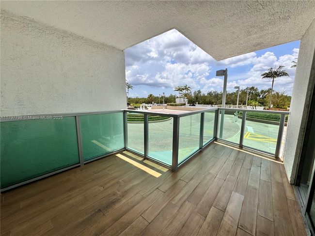 APT-508S - 2681 N Flamingo Rd, Condo with 3 bedrooms, 3 bathrooms and null parking in Sunrise FL | Image 24
