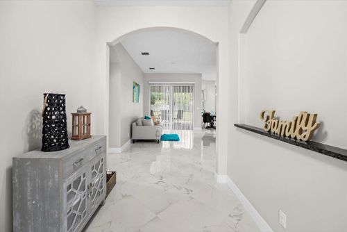 562 Sw Souris Ave, Port St. Lucie, FL, 34953-6280 | Card Image