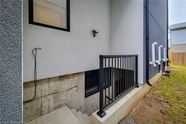 253 Federal St, House other with 6 bedrooms, 7 bathrooms and 3 parking in Stoney Creek ON | Image 30