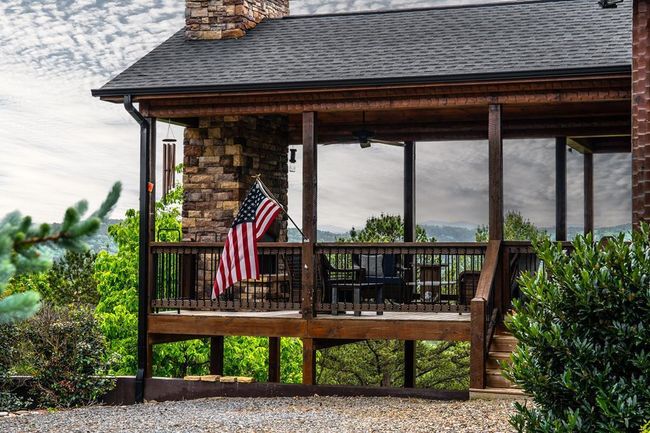 9 Kensington Dr, Home with 3 bedrooms, 3 bathrooms and null parking in Mineral Bluff GA | Image 50