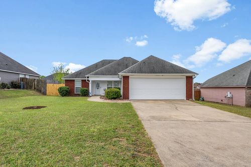 11 Hillside Dr, Phenix City, AL, 36870-1100 | Card Image