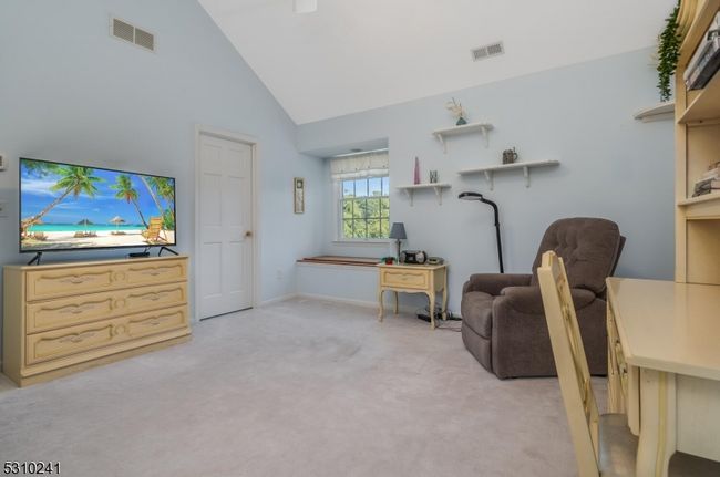 4 Hook Mountain Dr, House other with 5 bedrooms, 4 bathrooms and null parking in Annandale NJ | Image 33