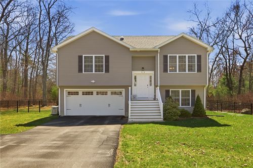90 Mockingbird Dr, Exeter, RI, 02822-2208 | Card Image
