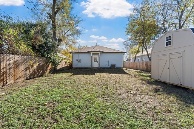 1917 Summer Ave, House other with 3 bedrooms, 2 bathrooms and null parking in Waco TX | Image 22