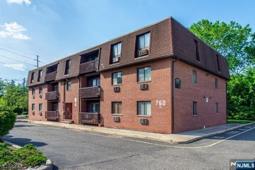760 Mill St, Belleville, NJ, 07109-5330 | Card Image