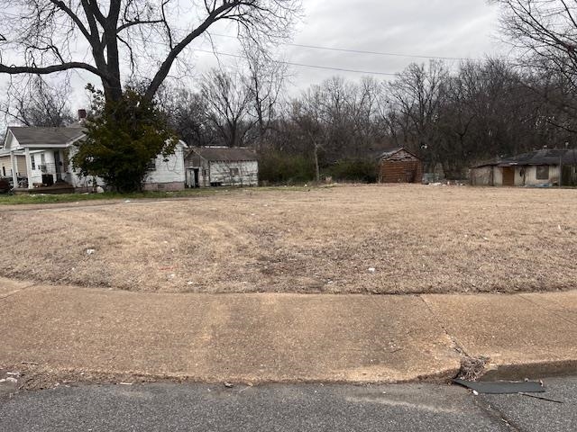 Land in Memphis 2
