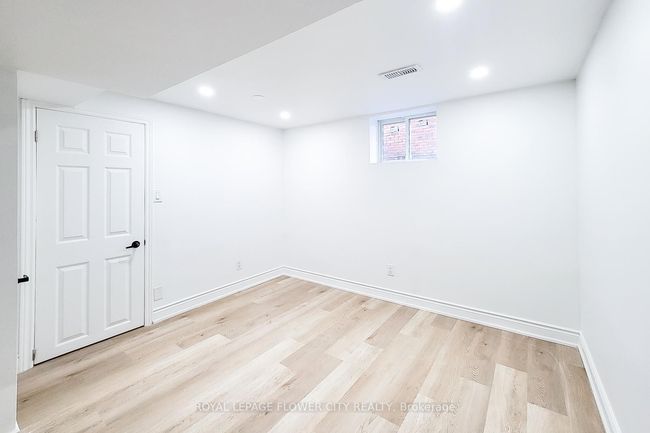 56 Moxley Dr, House other with 6 bedrooms, 4 bathrooms and 5 parking in Hamilton ON | Image 31