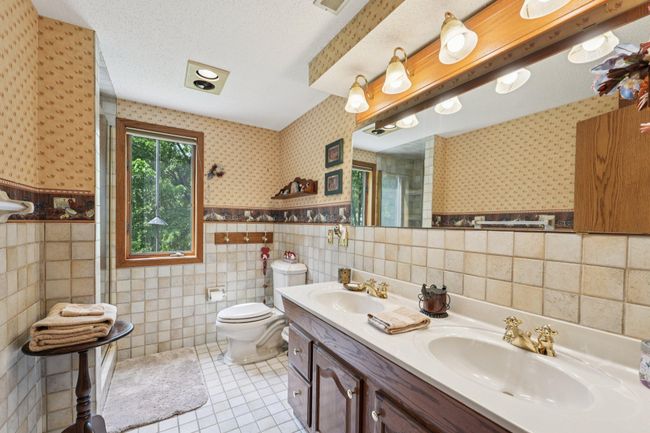 44-web-or-mls-Barnes Ave-0306-044.jpg | Image 35