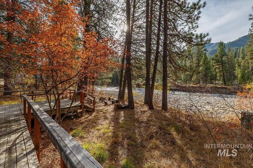 1 Hidden Way, Lowman, ID, 83637 | Card Image