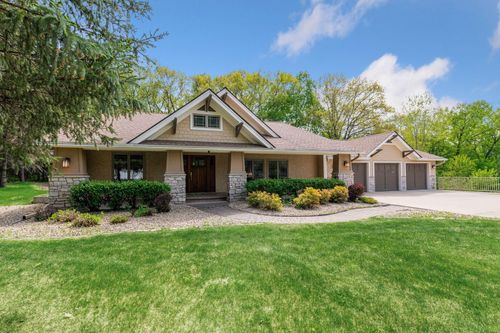 18677 Ponderosa Ct, Eden Prairie, MN, 55347-5032 | Card Image