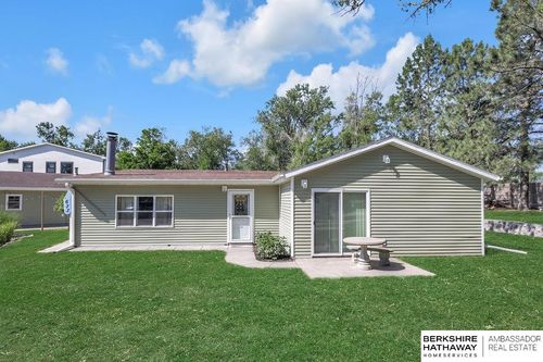 633 Cottonwood Cir, Ashland, NE, 68003-7408 | Card Image