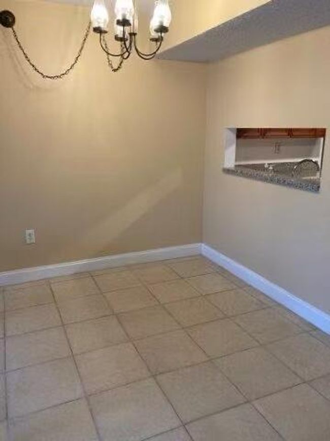 APT-322 - 8025 Sw 107 Th Ave, Condo with 2 bedrooms, 2 bathrooms and null parking in Miami FL | Image 4