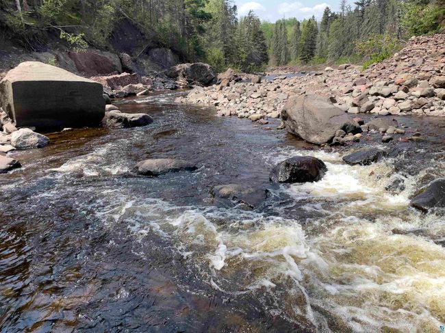 6095 Highway 1, House other with 1 bedrooms, 1 bathrooms and null parking in Silver Bay MN | Image 38