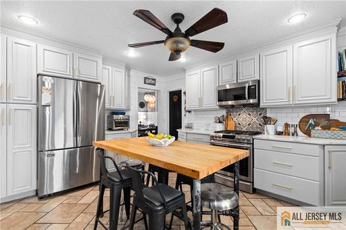 237 George St, South Amboy, NJ, 08879-1737 | Card Image