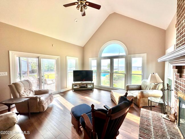 141 Baybreeze Dr, House other with 4 bedrooms, 6 bathrooms and 3 parking in Shiloh NC | Image 12