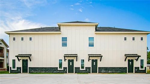 200 & 300 Cub Circle, La Feria, TX, 78559 | Card Image
