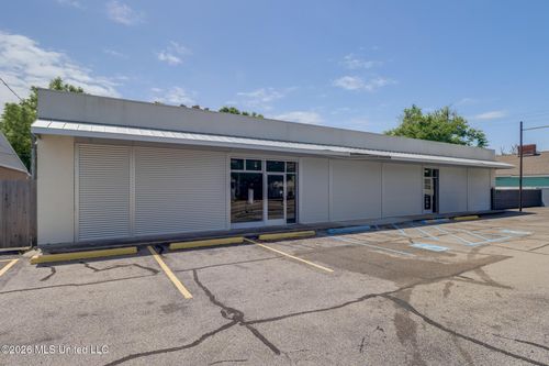 1885 Pass Rd, Biloxi, MS, 39531-4215 | Card Image