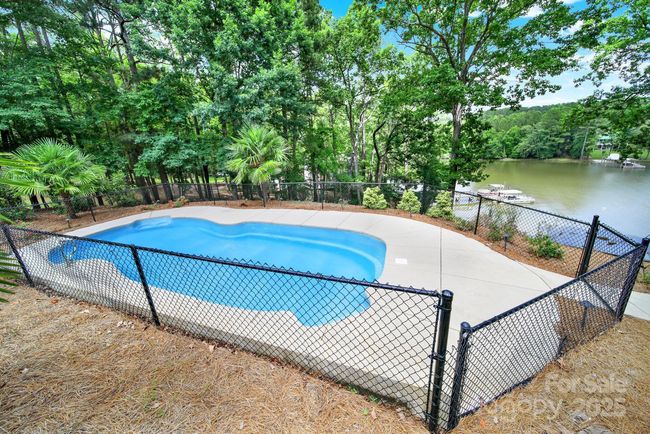 2248 White Heron Rd, House other with 3 bedrooms, 2 bathrooms and null parking in Liberty Hill SC | Image 31