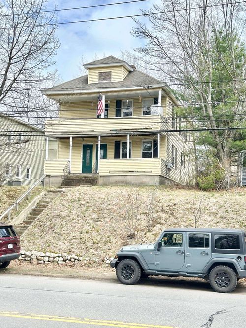 477-479 Calef Road, Manchester, NH, 03103 | Card Image