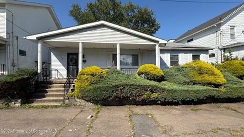 1140 Hampton St, Scranton, PA, 18504-2241 | Card Image