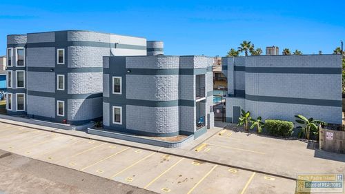 204-125 E Georgia Ruth Dr, South Padre Island, TX, 78597-7502 | Card Image