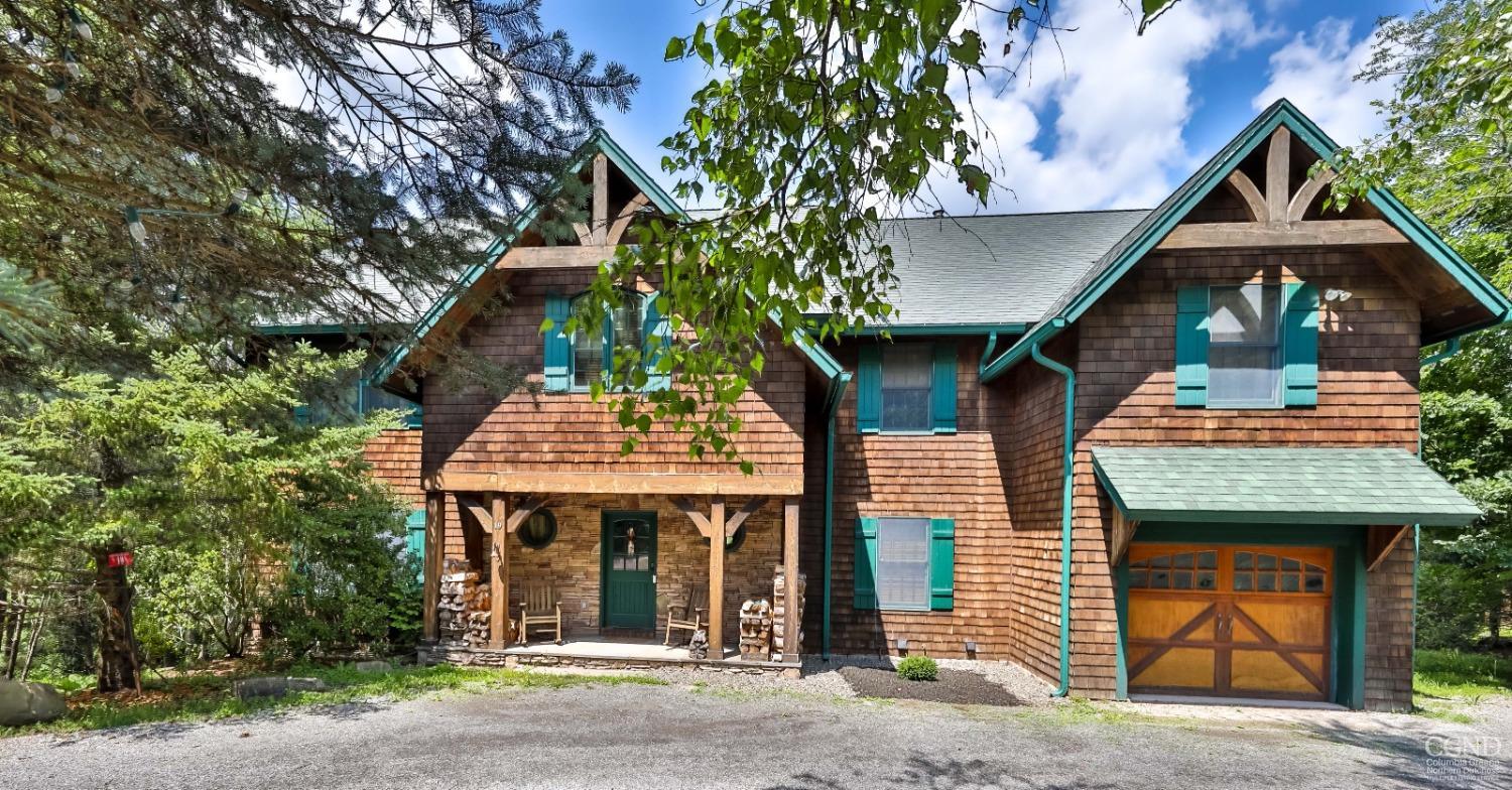 19 Twin Maples Ln, For Sale in Windham Zoocasa