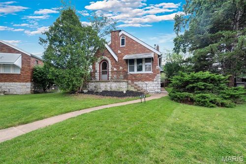 578 Bellsworth Dr, Saint Louis, MO, 63125-3601 | Card Image
