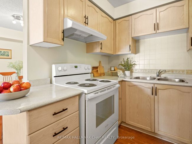 202 - 247 King St N, Condo with 3 bedrooms, 1 bathrooms and 1 parking in New Tecumseth ON | Image 14
