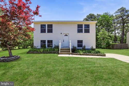 203 Seneca Trl, BROWNS MILLS, NJ, 08015-6321 | Card Image