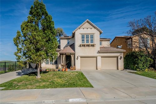 32764 Lambeth St, Winchester, CA, 92596-8493 | Card Image