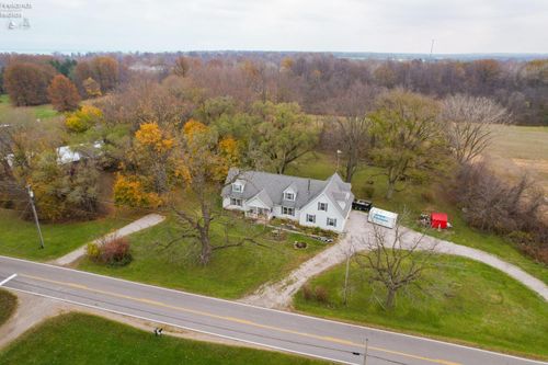 7012 Joppa Road, Vermilion, OH, 44089 | Card Image