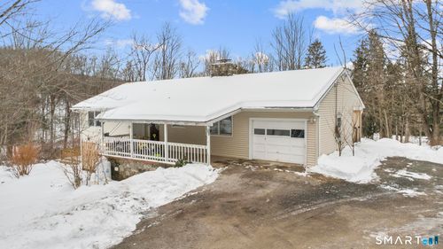 334 Oxford Rd, Oxford, CT, 06478-1617 | Card Image