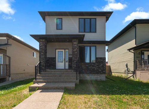 7005 50 Avenue, Camrose, AB, T4V5C6 | Card Image