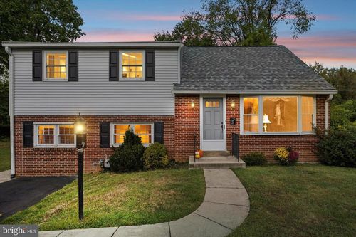 403 Hemlock Rd, FLOURTOWN, PA, 19031-2210 | Card Image