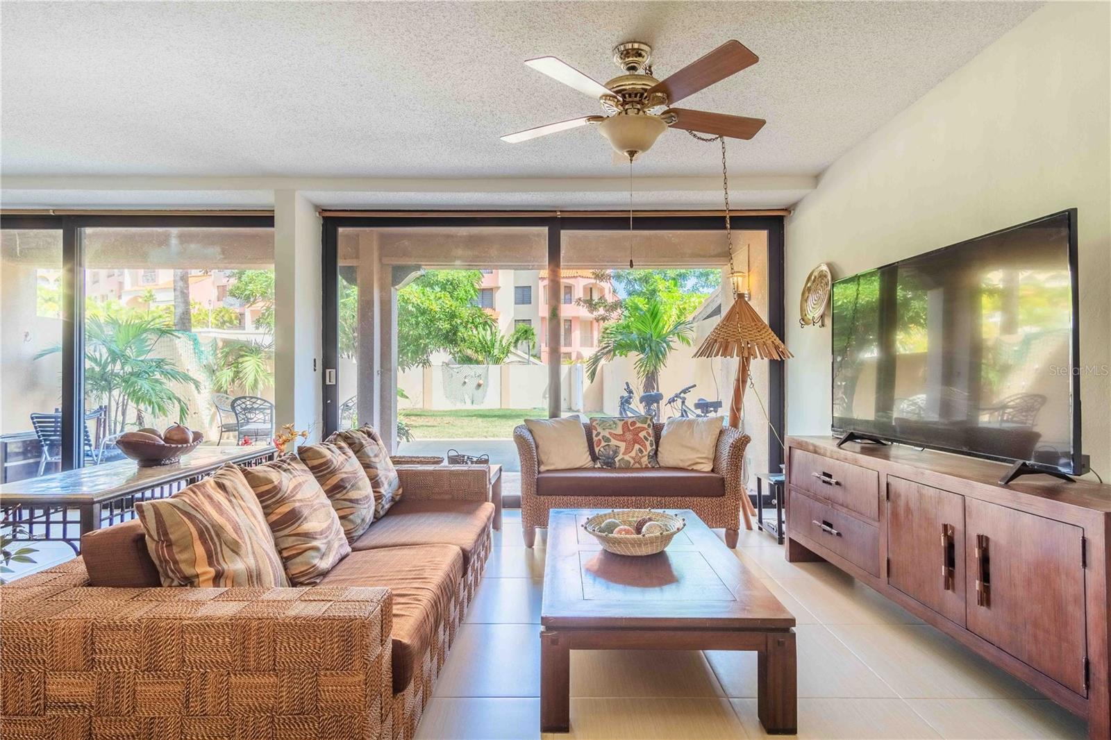 Residential en venta en HUMACAO, 1009 HARBOURSIDE, 1388 m²