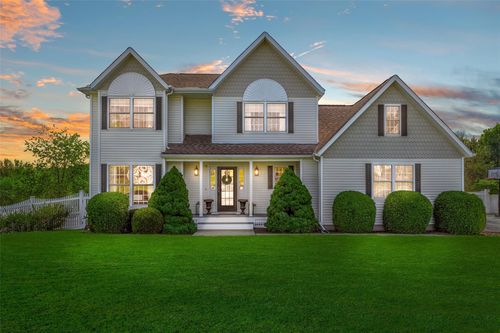 189 Creamery Pond Rd, Chester, NY, 10918-1759 | Card Image